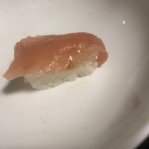 冷凍マグロのお寿司